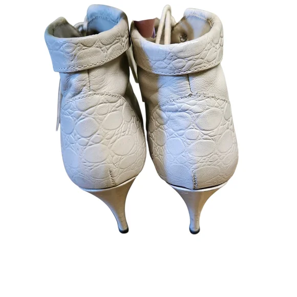 Wild Pair Vintage Cream Lace-Up Ankle Boots 1990s Size 6.5 - Picture 4 of 17